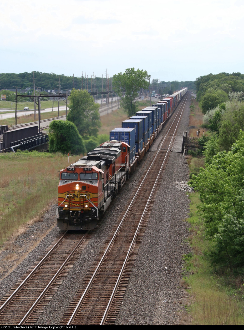 More western power leads another eastbound on the Chicago Line